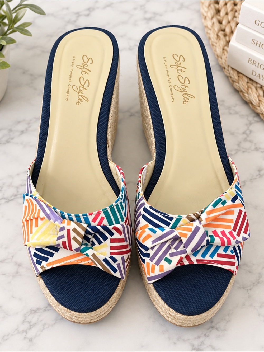 Soft style multi random color strip wedge